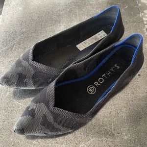 Rothy’s Pointy Toe Camo Print shoes flats
